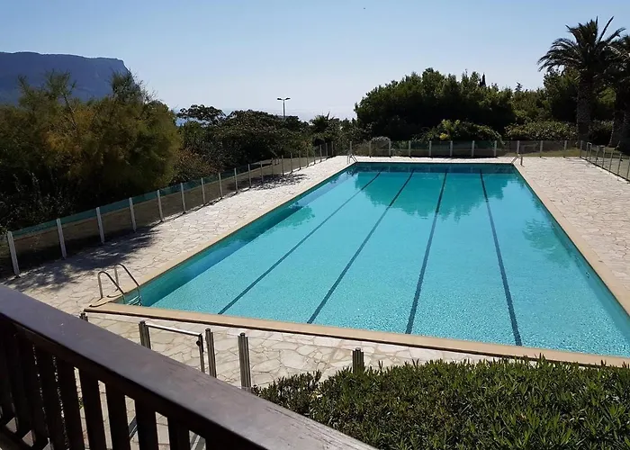 Apartment La Piscine K6&you